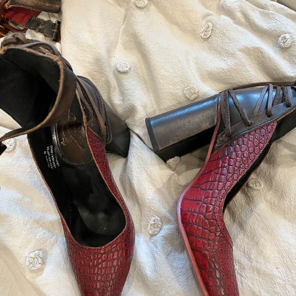 Freebird by Steven JILLIAN size 8 new - Picture 1 of 4